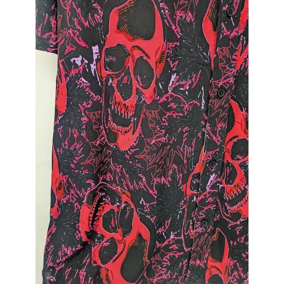 Hot Topic Button Up Shirt Men Size M Skulls Allover Print Emo Grunge Goth Woven - Picture 4 of 8